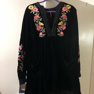 velvet dress with pockets. Worn once.